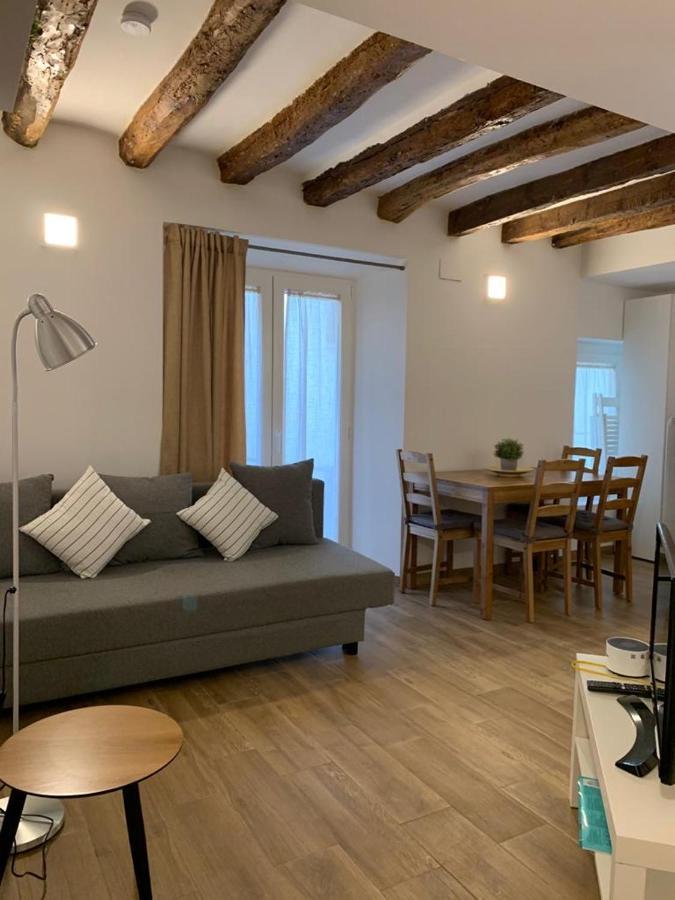 Apartaments Impro Mora d'Ebre Buitenkant foto